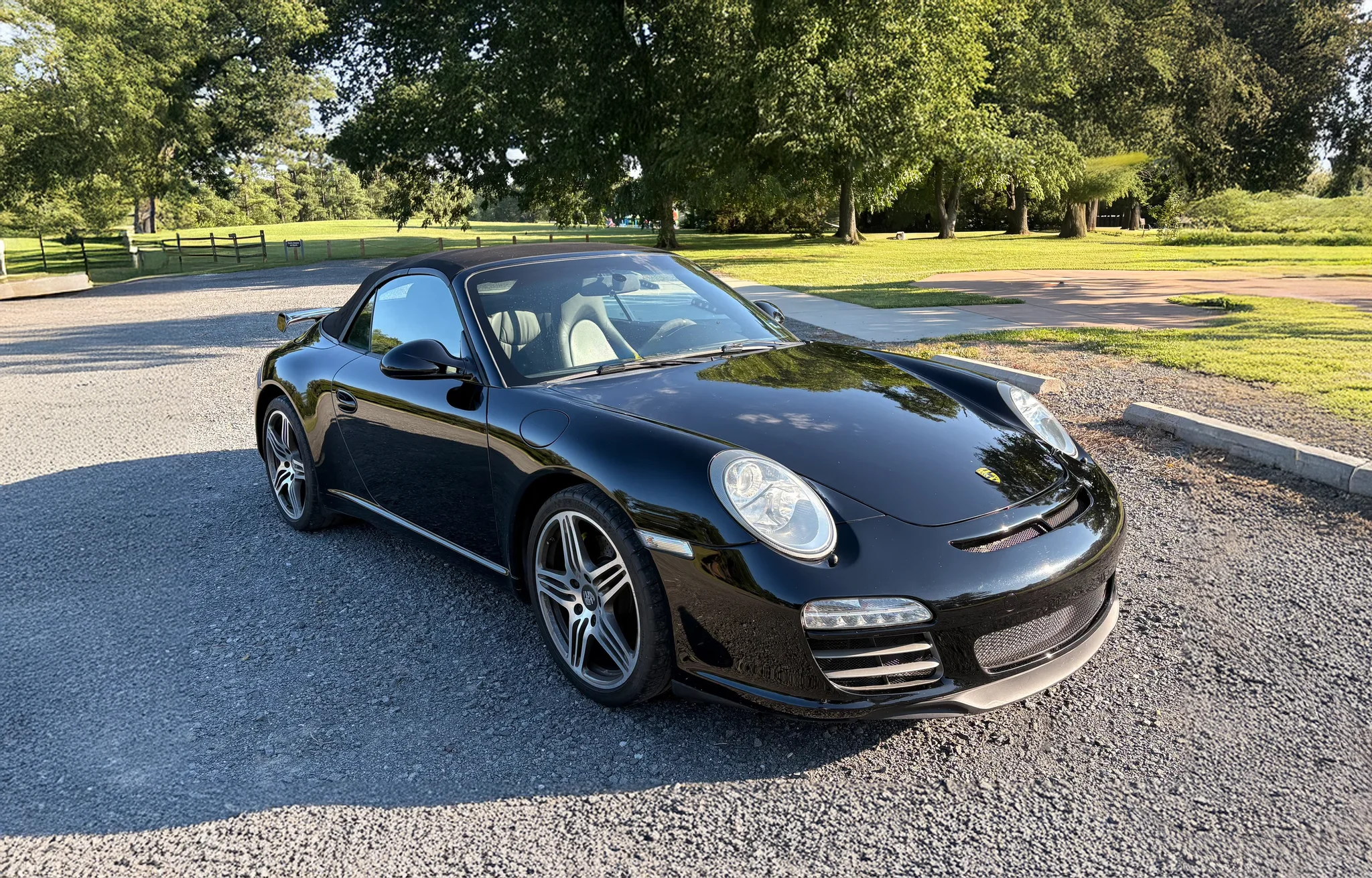 44k-Mile 2009 Porsche 997.2 Carrera Cabriolet photo 7