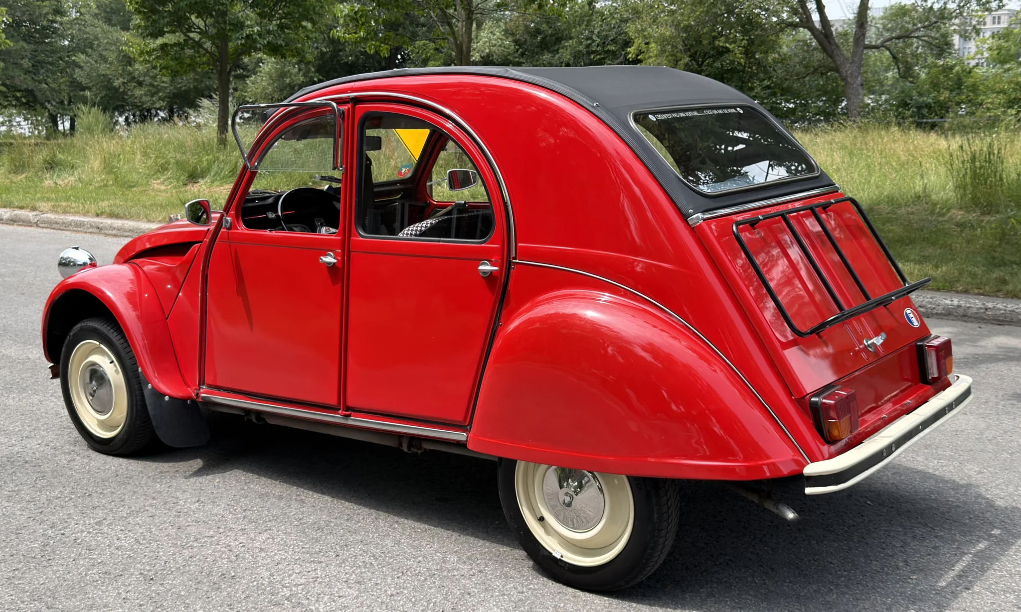 1977 Citroen 2CV4 photo 2
