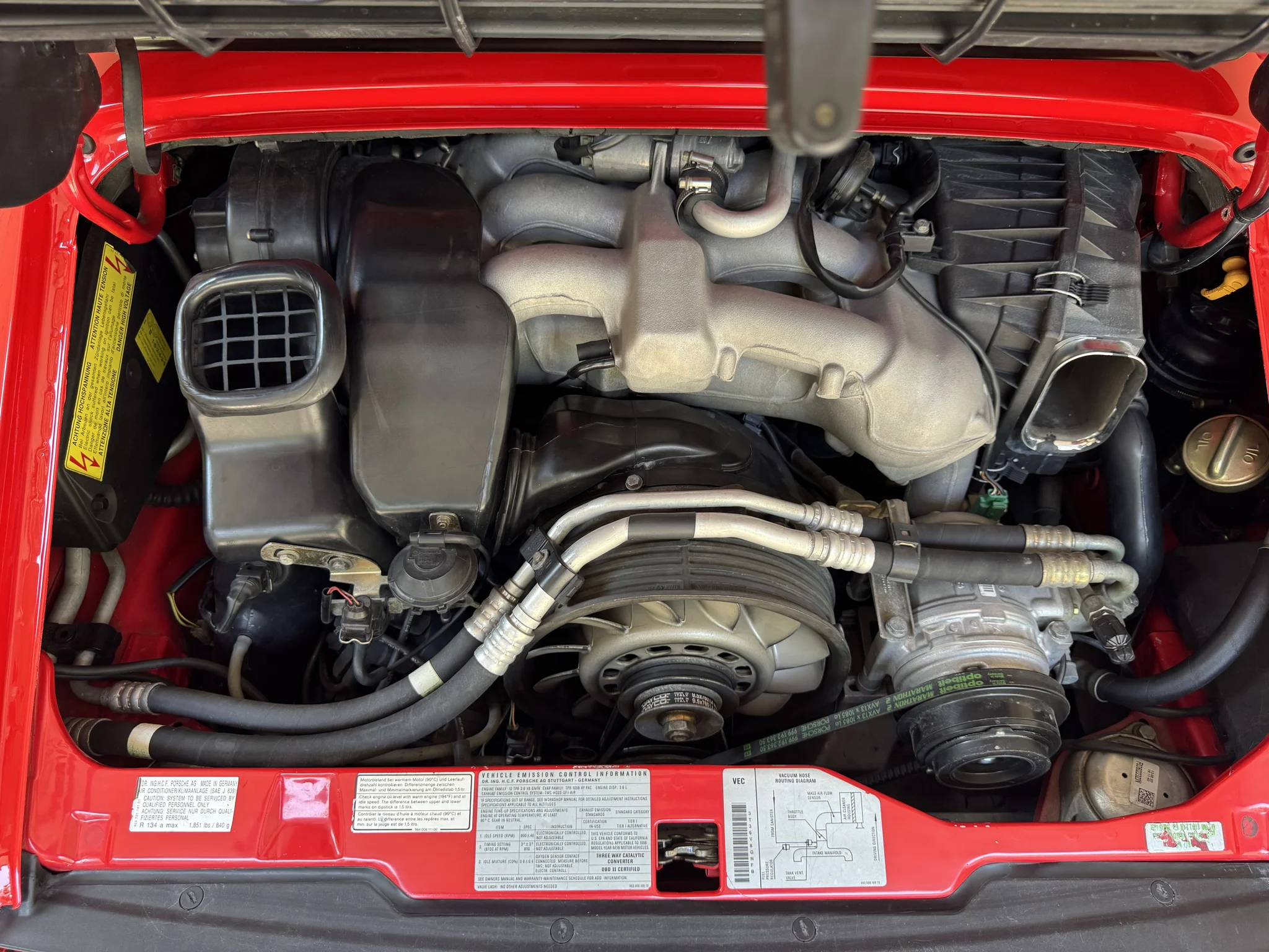 1996 Porsche 993 Carrera Coupe 6-Speed photo 4