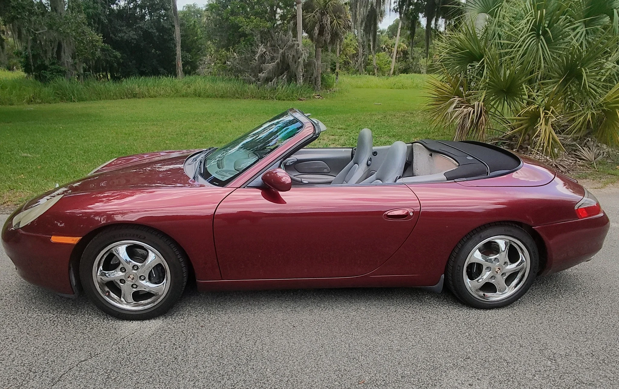2000 Porsche 996 Carrera Cabriolet 6-Speed photo 3