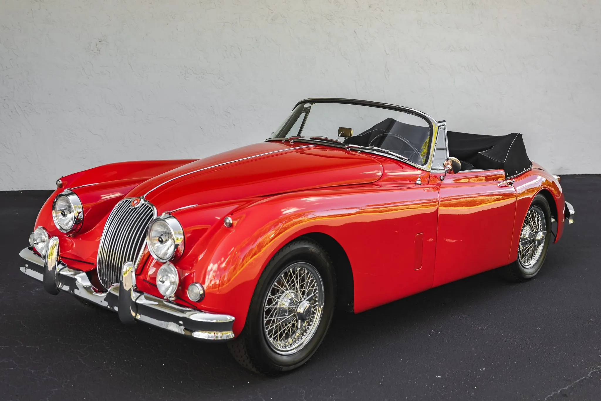 1960 Jaguar XK150 3.8L Drophead Coupe photo 2