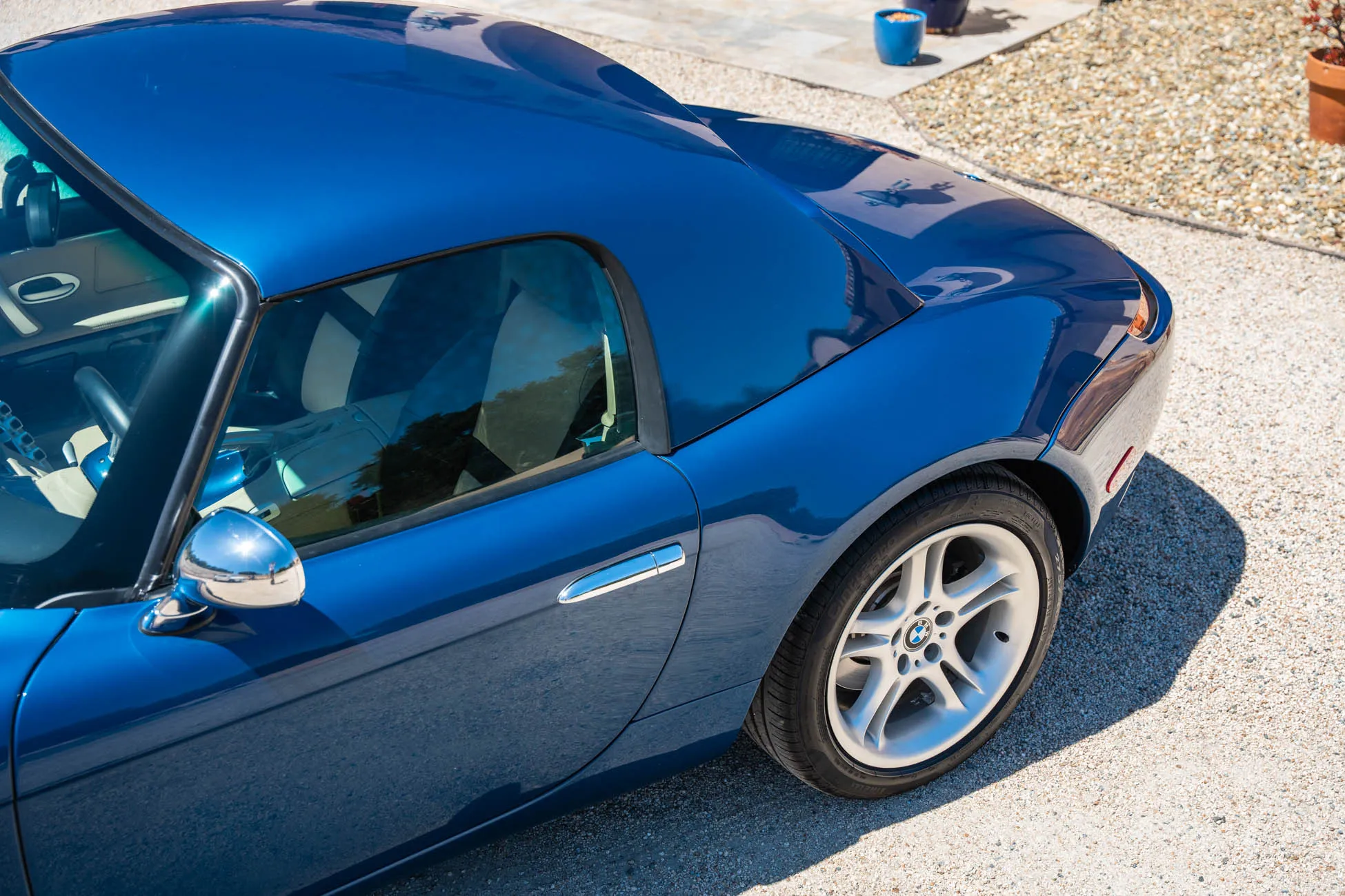 27k-Mile 2001 BMW Z8 photo 7