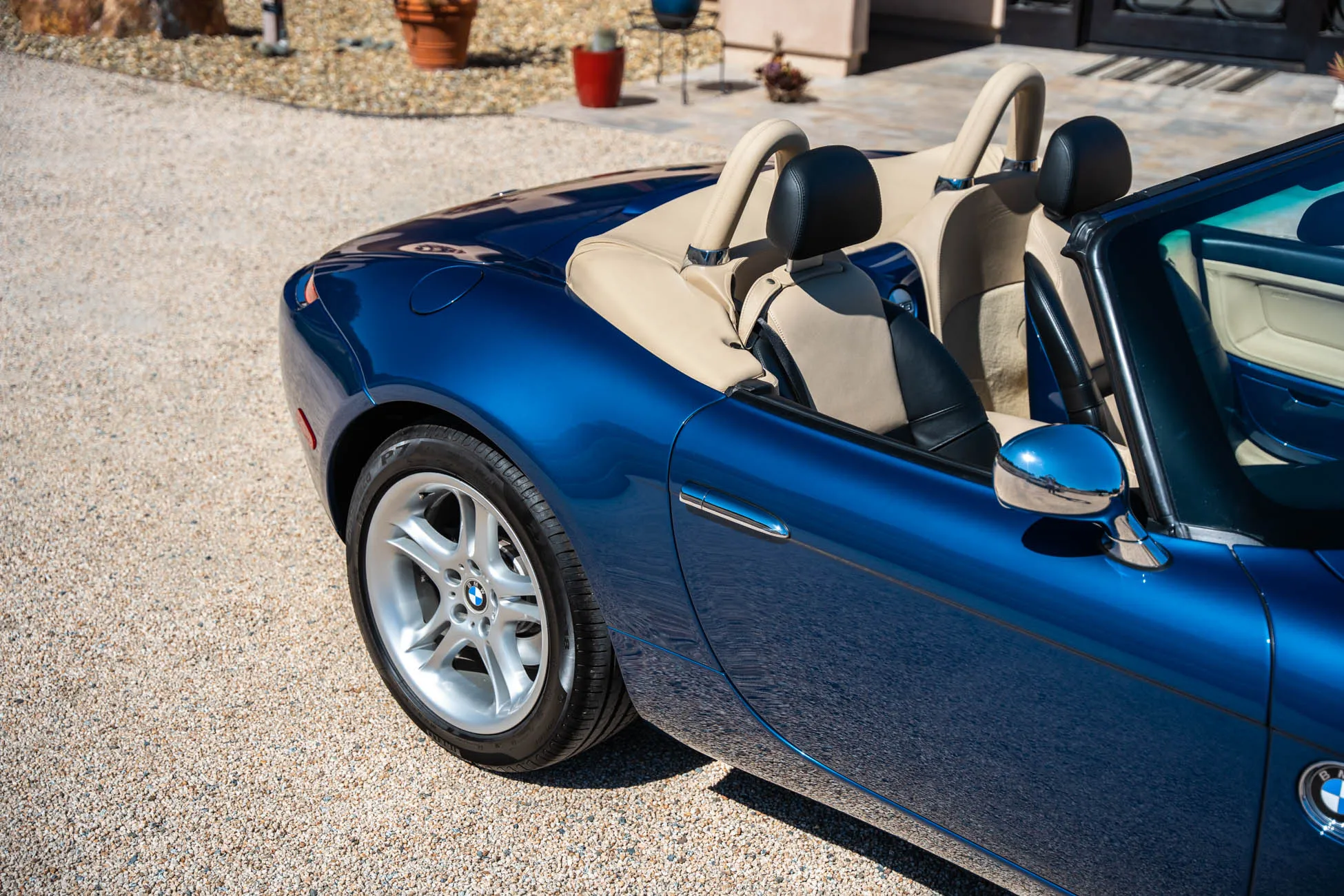 27k-Mile 2001 BMW Z8 photo 4