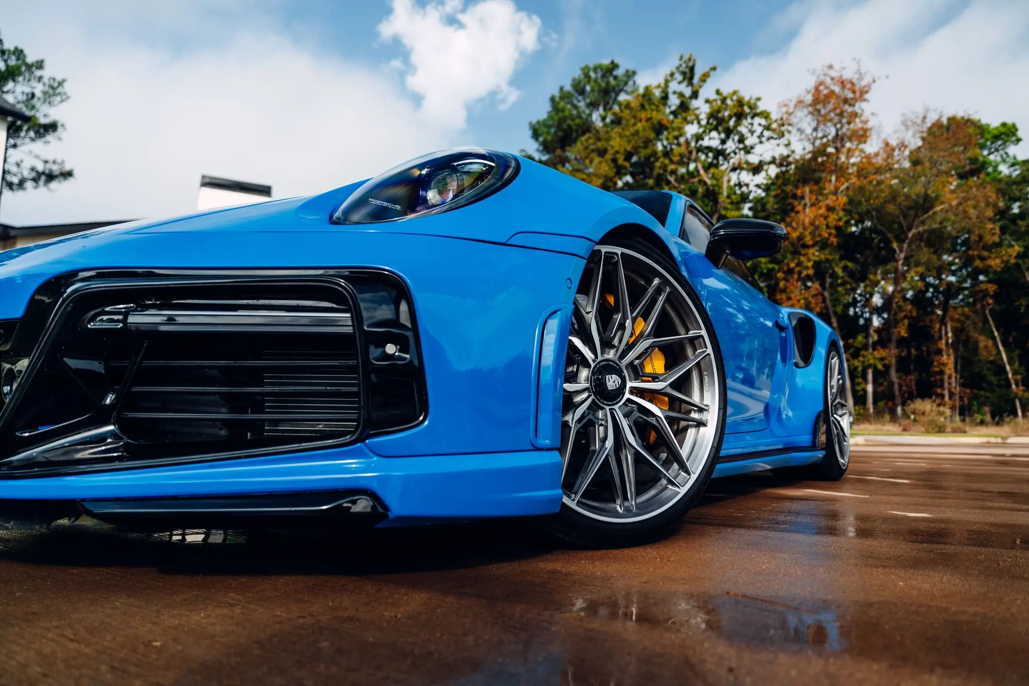 4k-Mile 2022 Porsche 992 Turbo S Coupe Lightweight Package photo 5