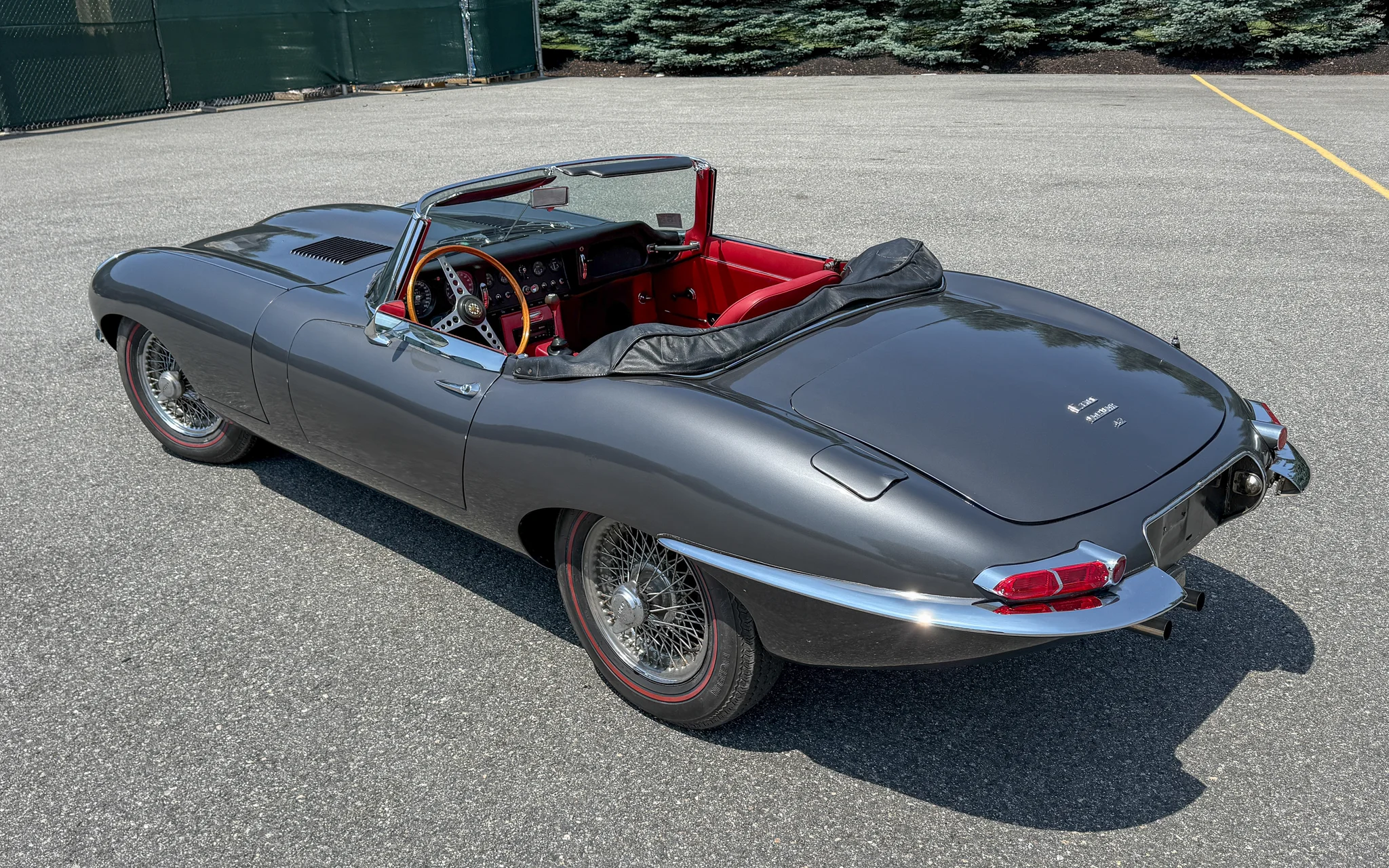 1965 Jaguar XK-E Series I 4.2 Roadster 4-Speed photo 2