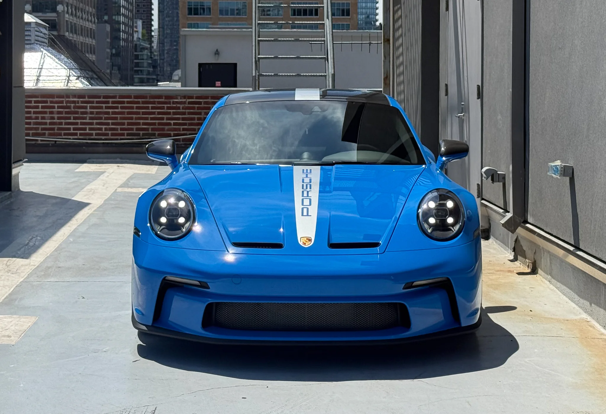 1,700-Mile 2022 Porsche 992 GT3 w/ PCCB photo 7