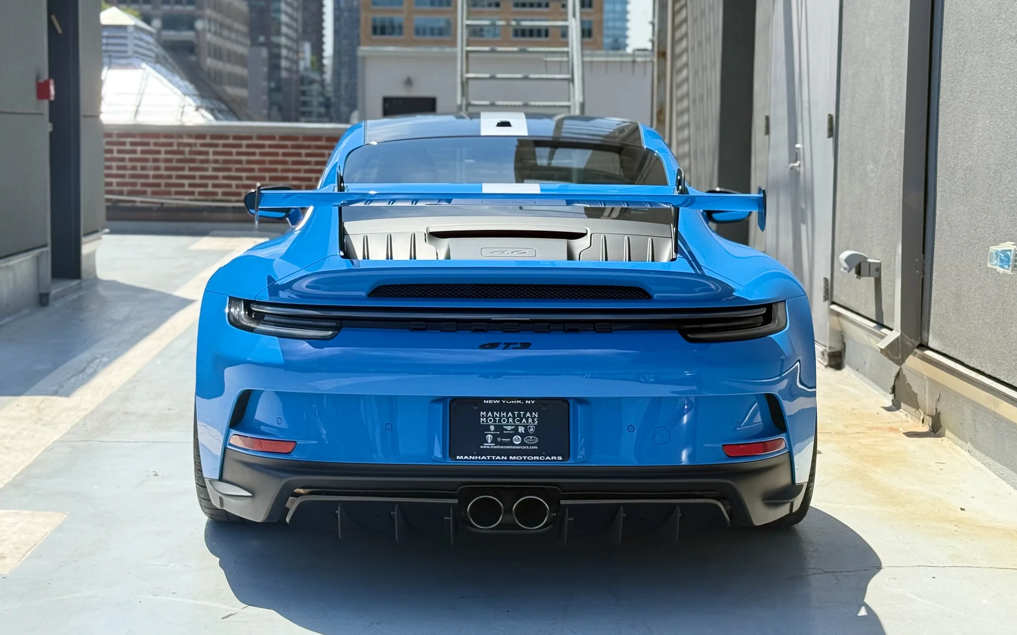 1,700-Mile 2022 Porsche 992 GT3 w/ PCCB photo 4