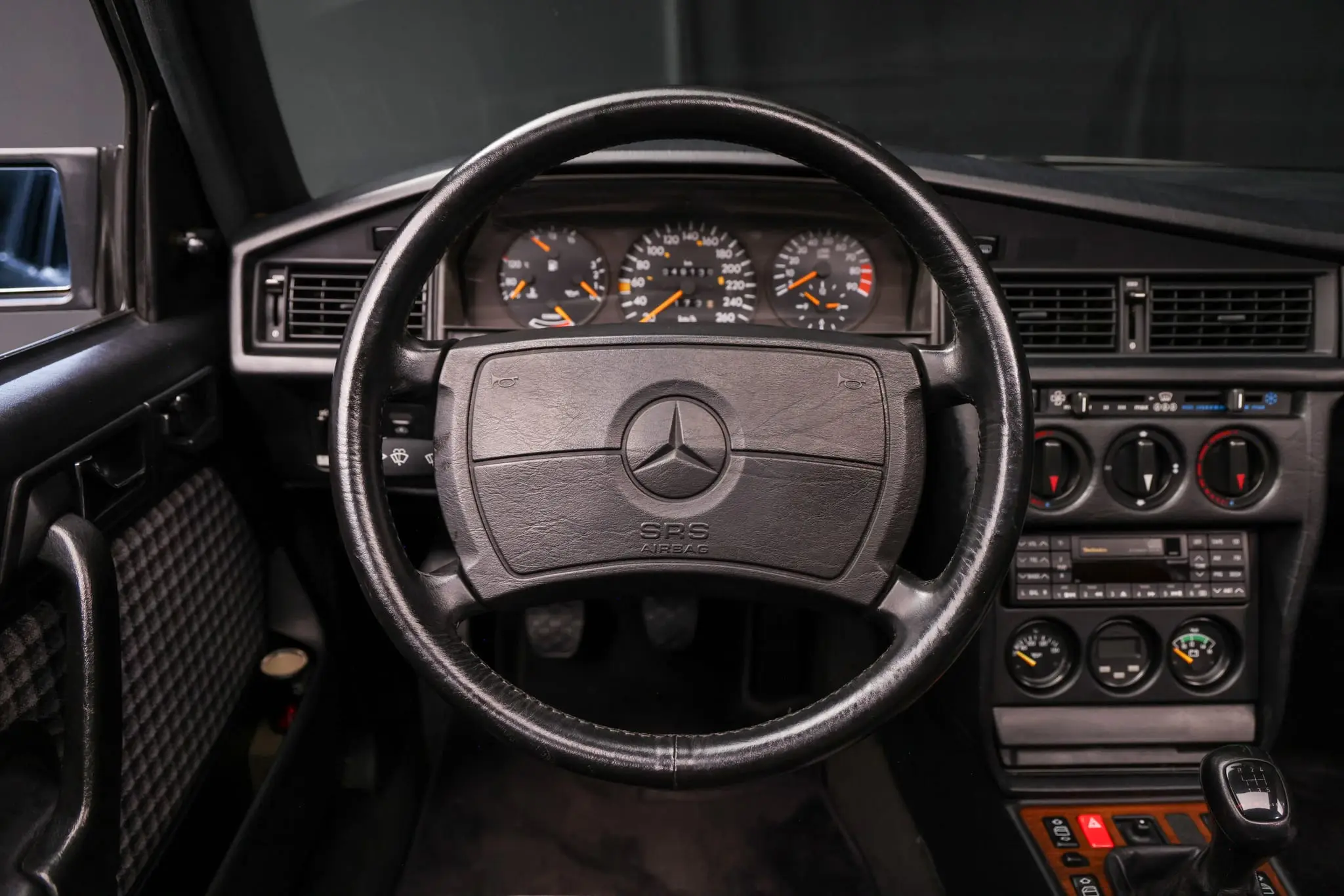 1990 Mercedes-Benz 190E 2.5-16 Evolution II photo 6