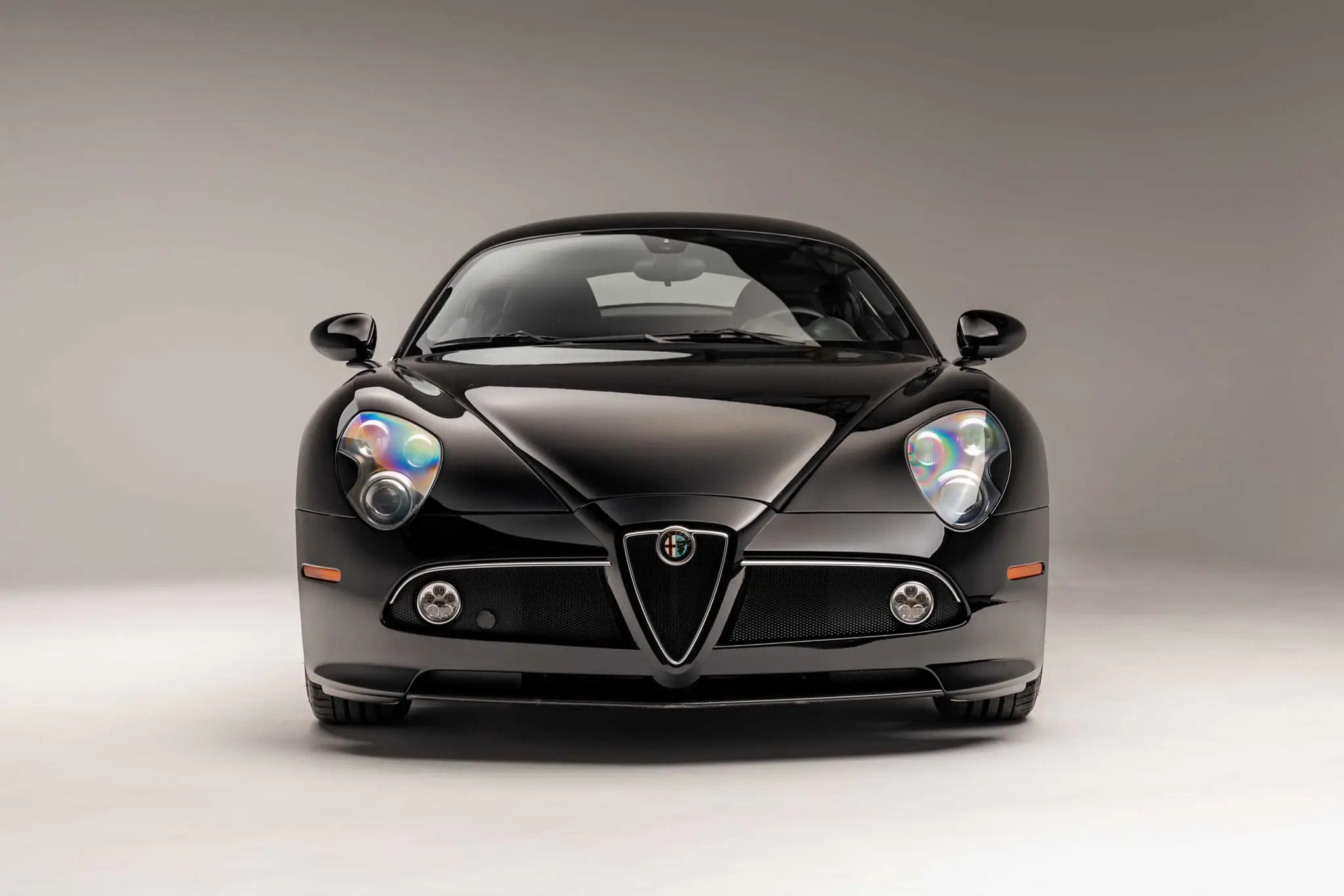 9k-Mile 2008 Alfa Romeo 8C Competizione photo 3