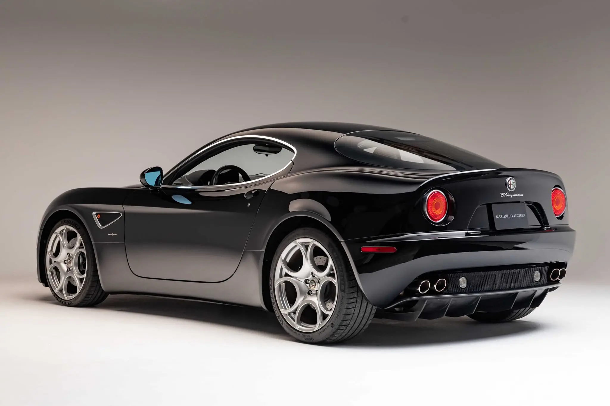 9k-Mile 2008 Alfa Romeo 8C Competizione photo 2