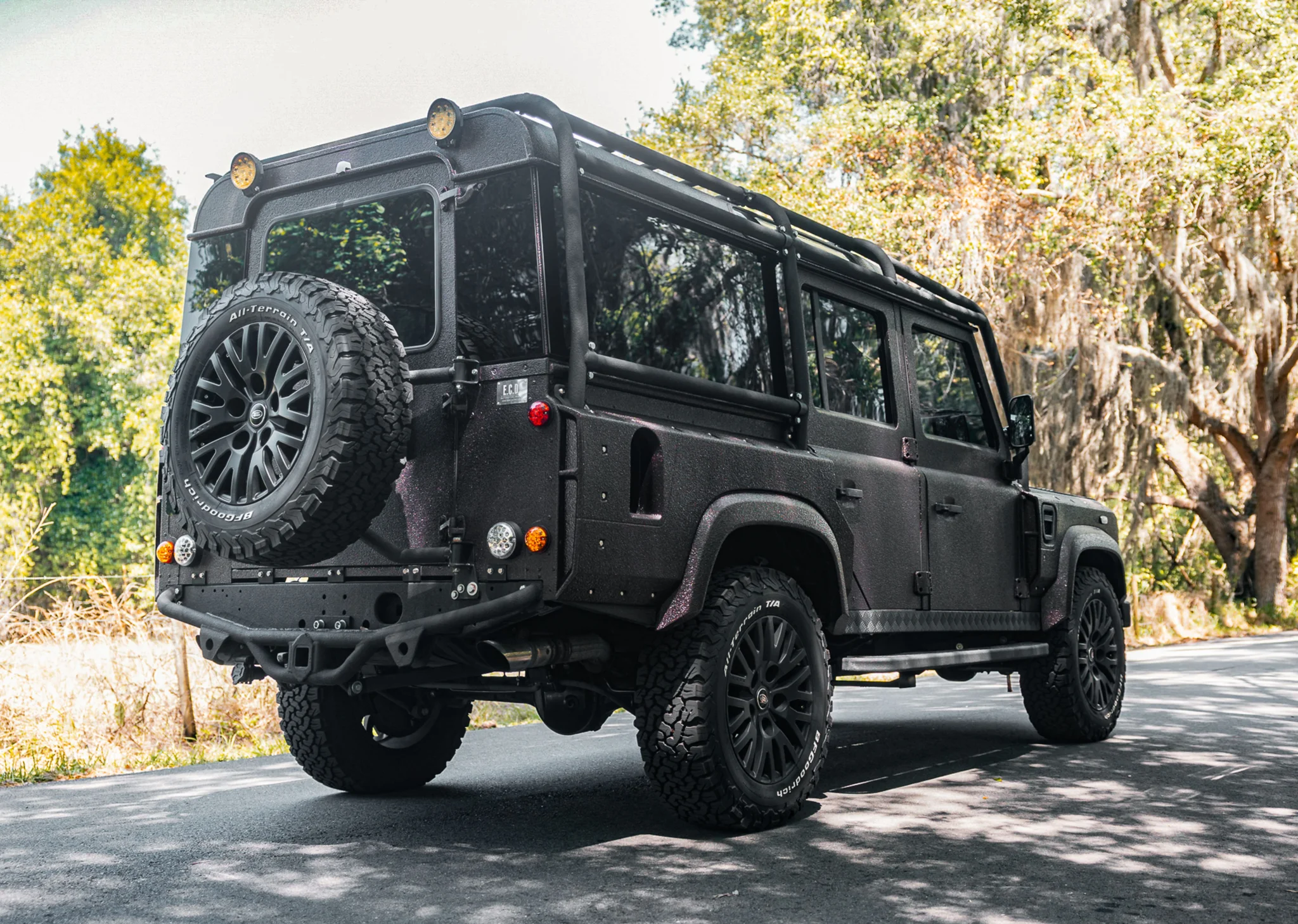 LS3-Powered 1986 Land Rover 110 by ECD Automotive Design photo 6