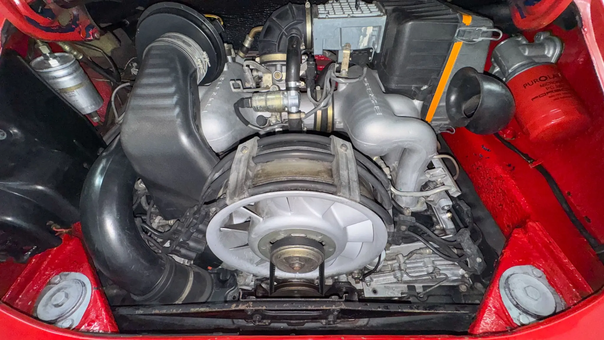 RoW 1972 Porsche 911E Targa 3.2L 5-Speed photo 4