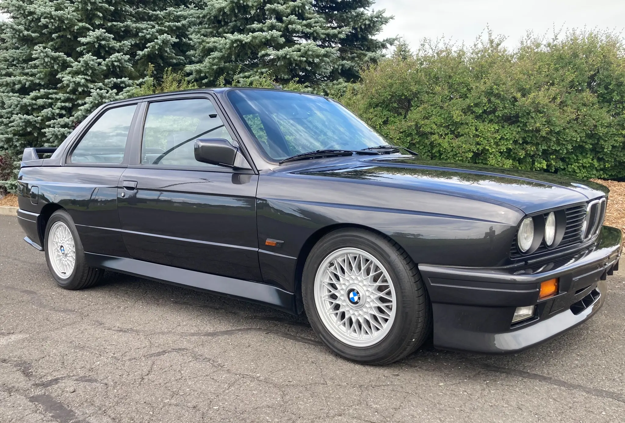 Japanese-Market 1988 BMW M3 photo 4