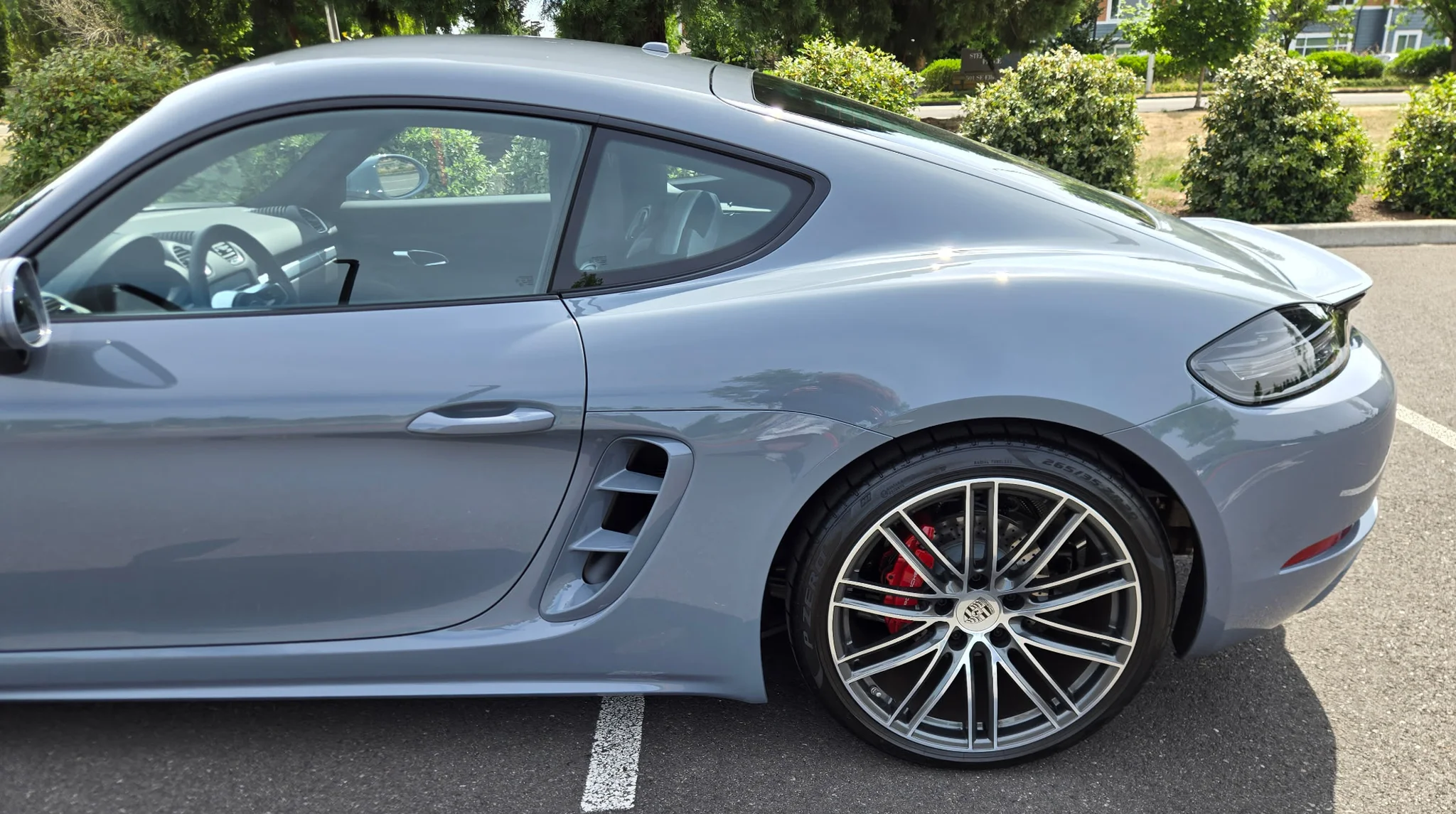 2k-Mile 2024 Porsche 718 Cayman S 6-Speed photo 6