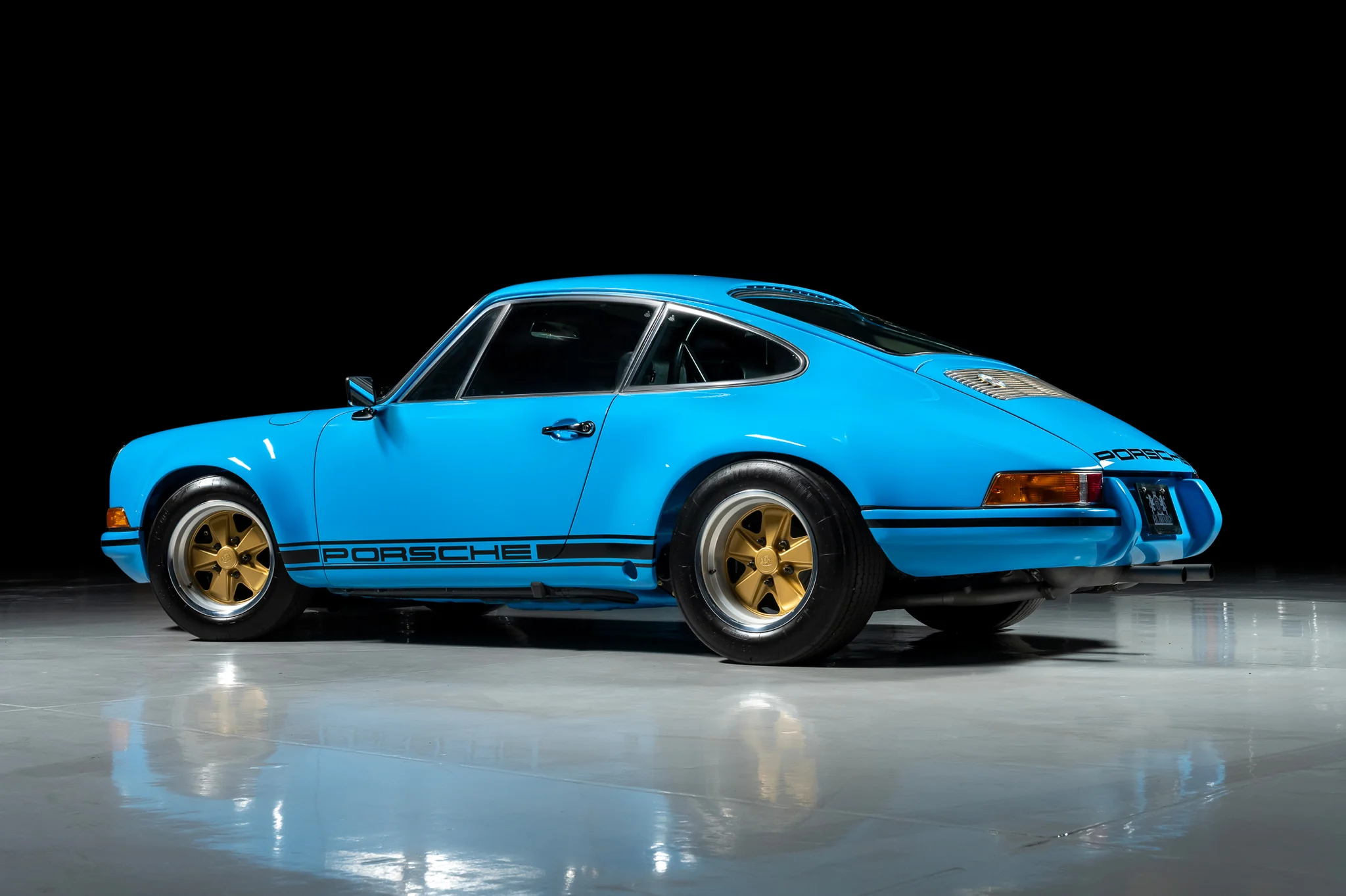 3.2L-Powered 1977 Porsche 911S Coupe 5-Speed photo 7