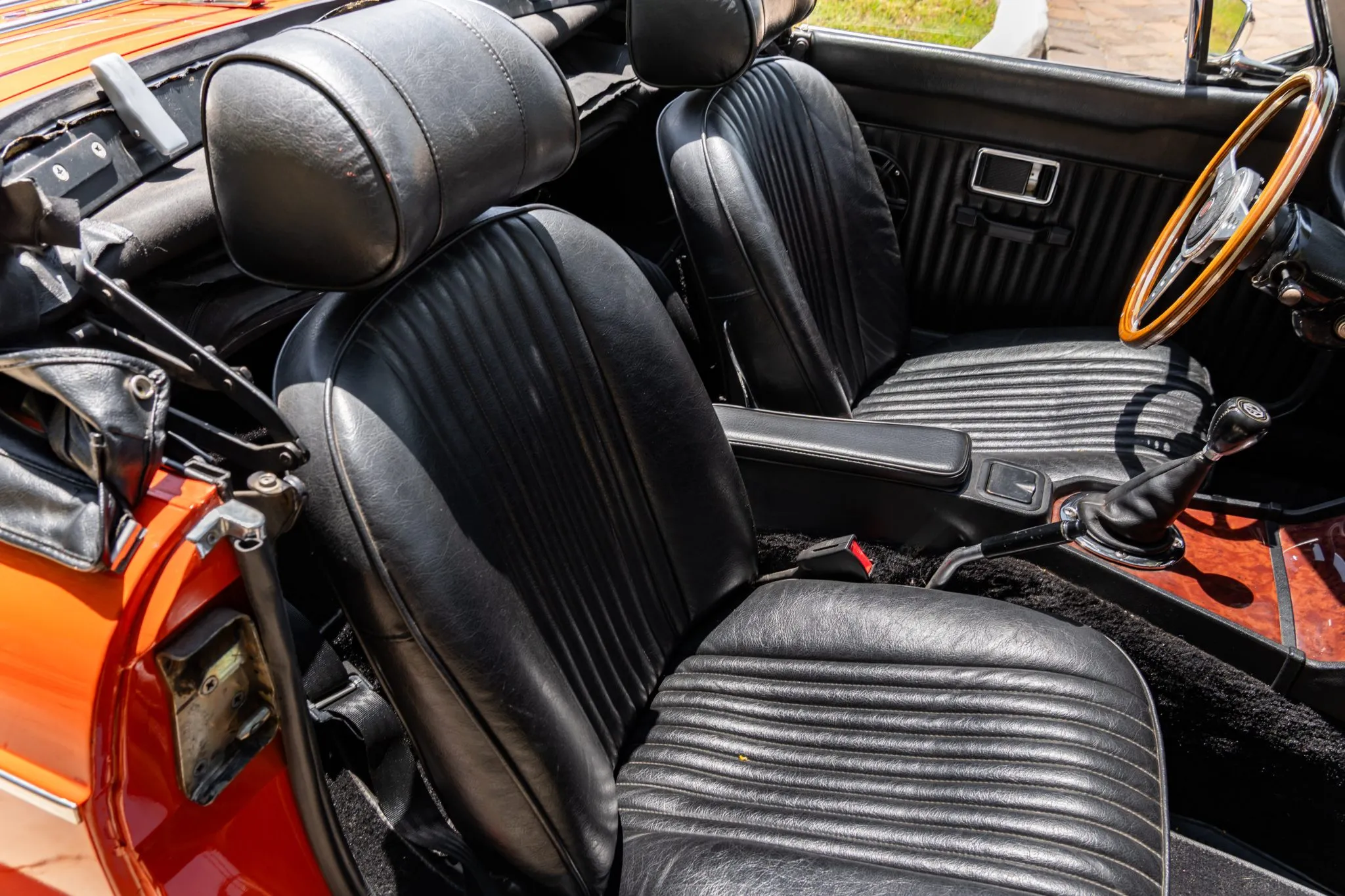 1972 MG MGB Roadster photo 4