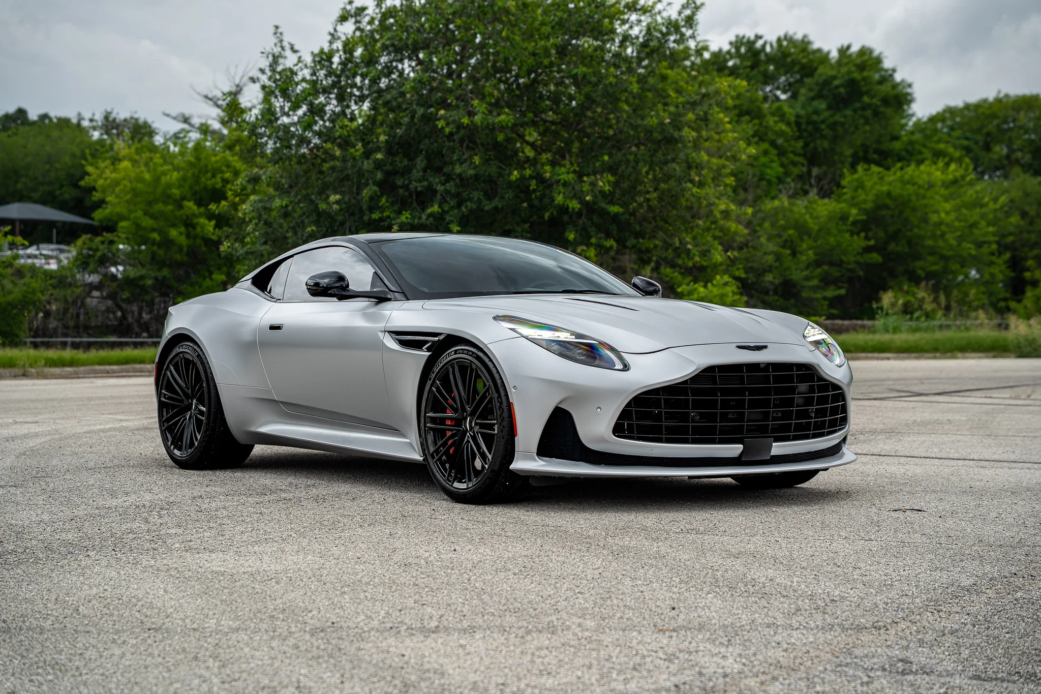 3k-Mile 2024 Aston Martin DB12 Coupe photo 6