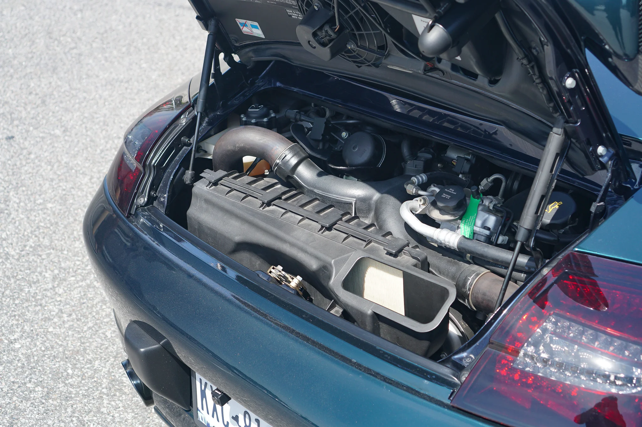 20k-Mile 2004 Porsche 996 Turbo Cabriolet 6-Speed photo 4