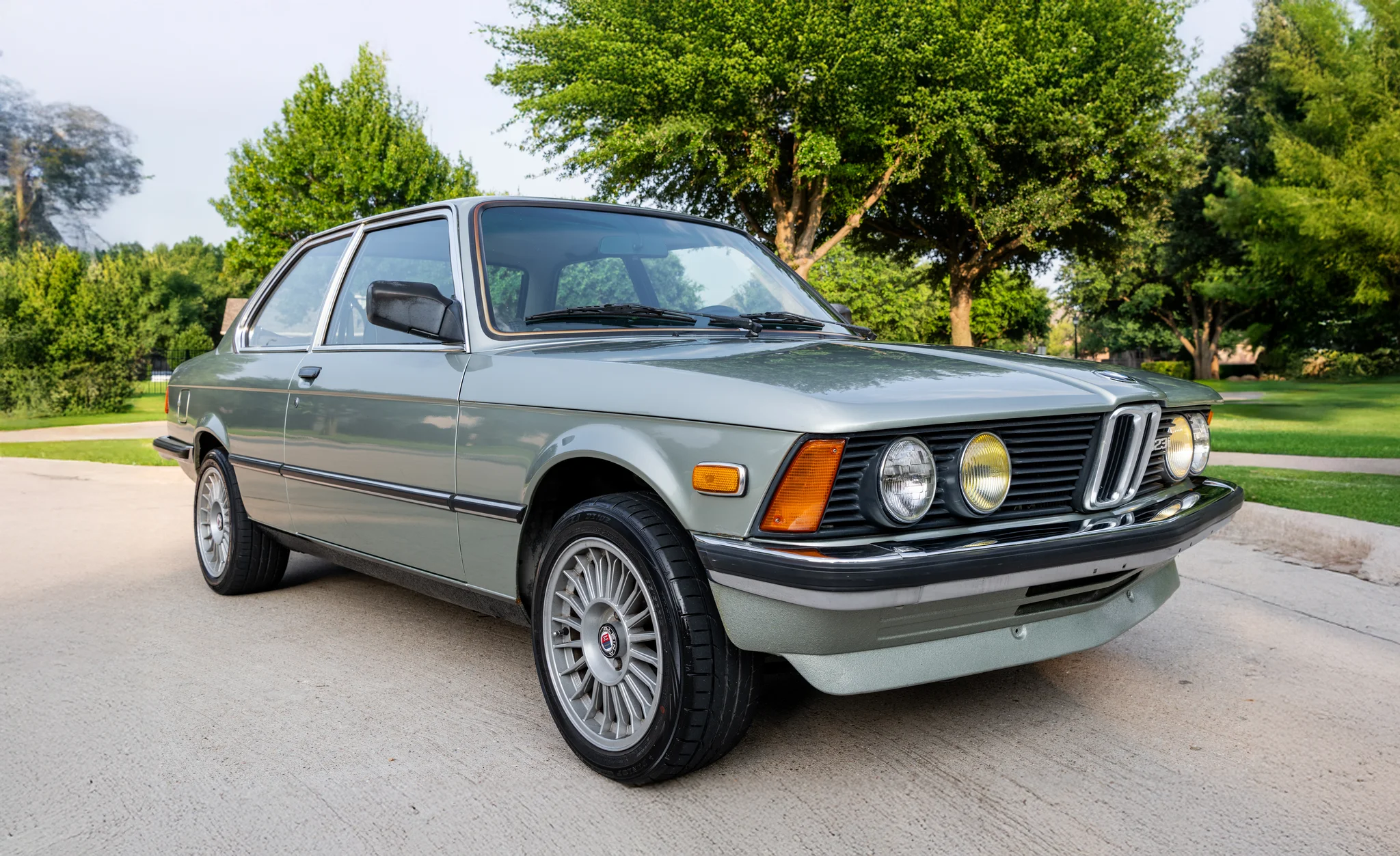 1983 BMW E21 323i 5-Speed photo 7
