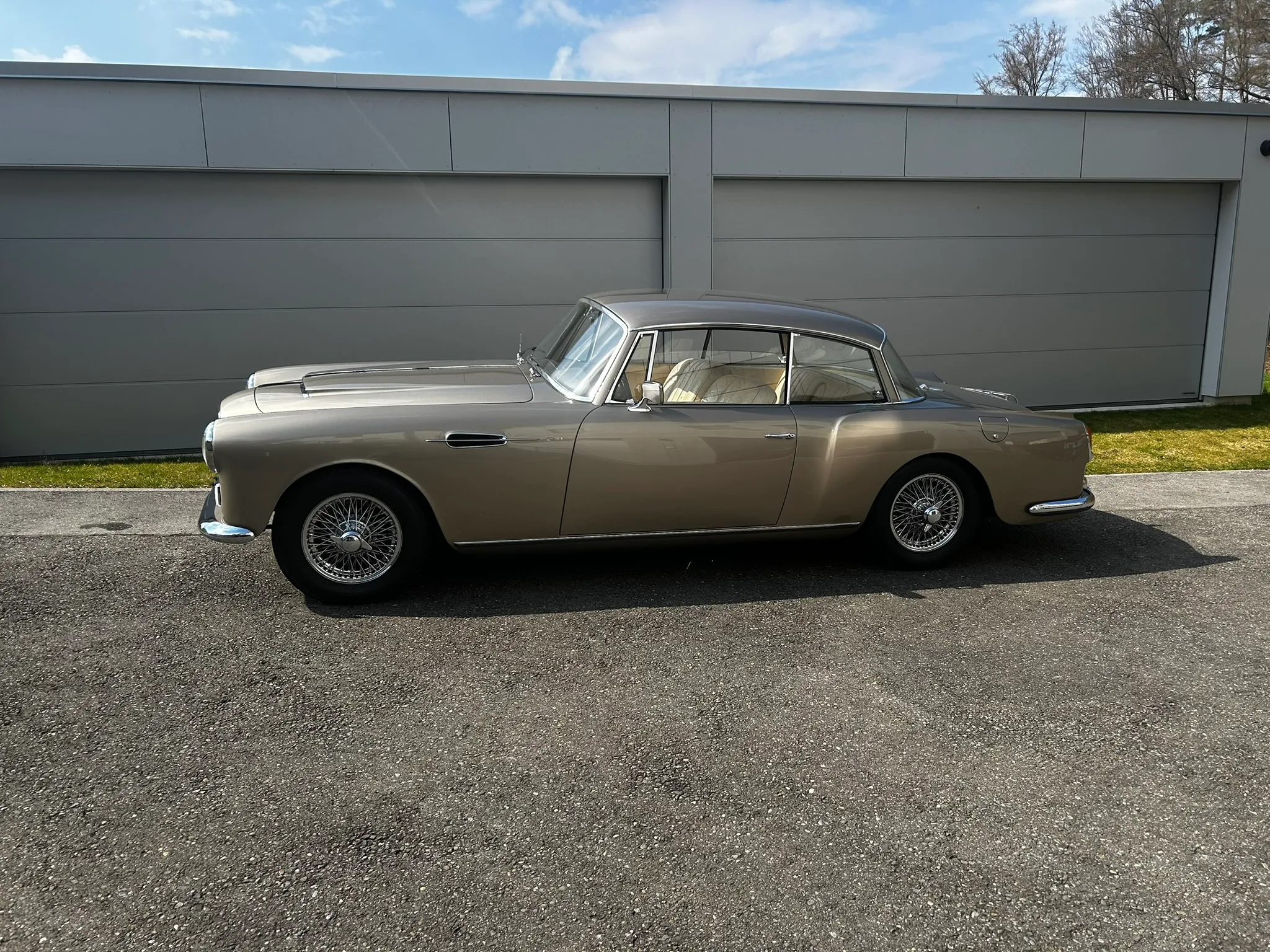 1959 Alvis TD21 Graber Special Fixed-Head Coupe photo 3